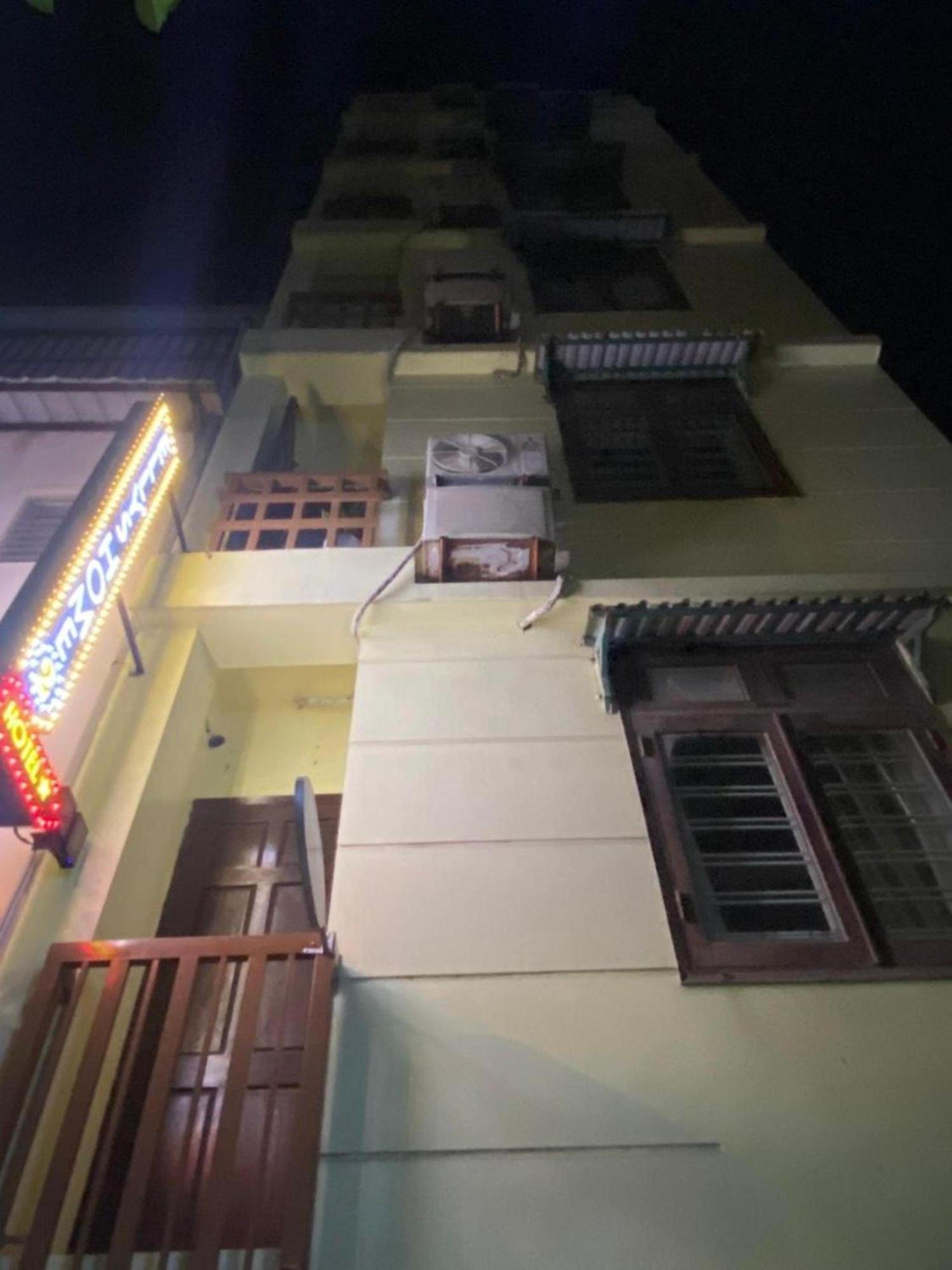 Oyo 1168 Elly'S Home 2 Đà Nẵng Kültér fotó